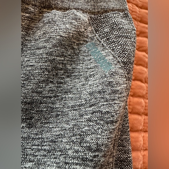 Gymshark Leggings - Picture 2 of 4